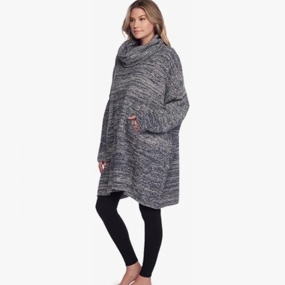 Barefoot Dreams cozy chic funnel neck pullover sweater blue one size - Picture 2 of 6